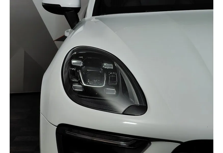 Porsche Macan 2.0 PDK AWD (252 л.с.) Белый в АВИЛОН. Слайд №9