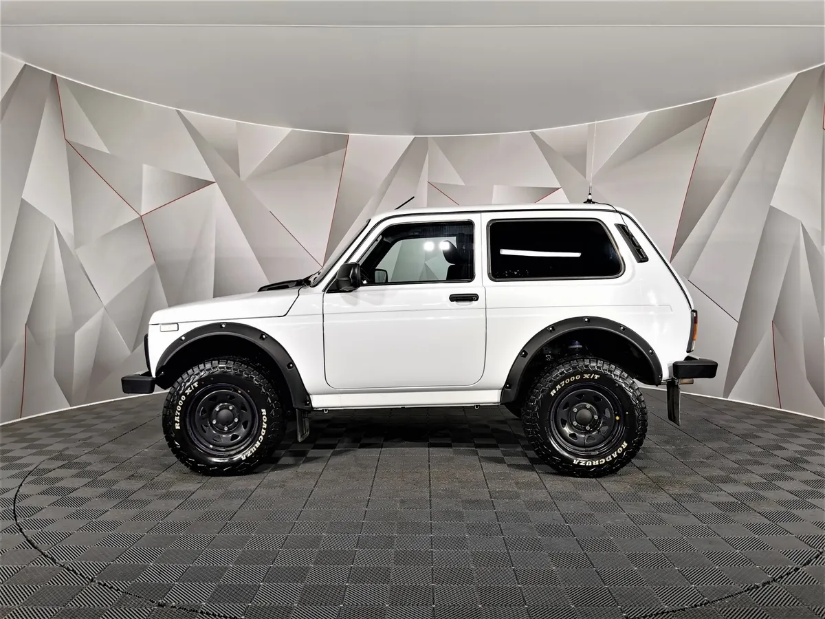 ВАЗ (Lada) 4x4 1.7 MT 8 кл. (Евро-4) (83 л.с.) Белый в АВИЛОН. Слайд №5