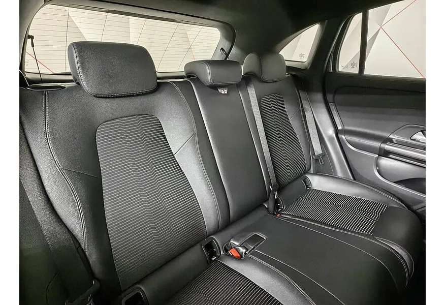 Mercedes-Benz GLA 200 7G-DCT (163 л.с.) Progressive Серый в АВИЛОН. Слайд №11