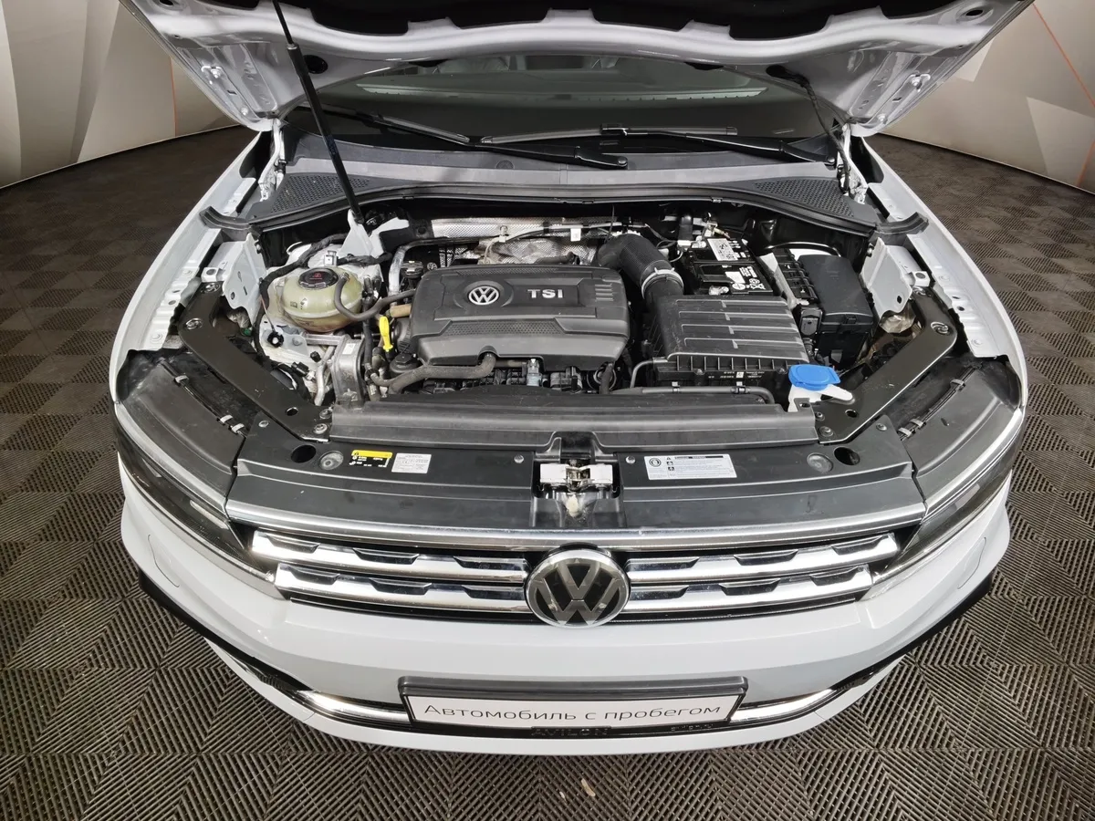 Volkswagen Tiguan 2.0 TSI 4Motion DSG (220 л.с.) R-Line Белый в АВИЛОН. Слайд №11
