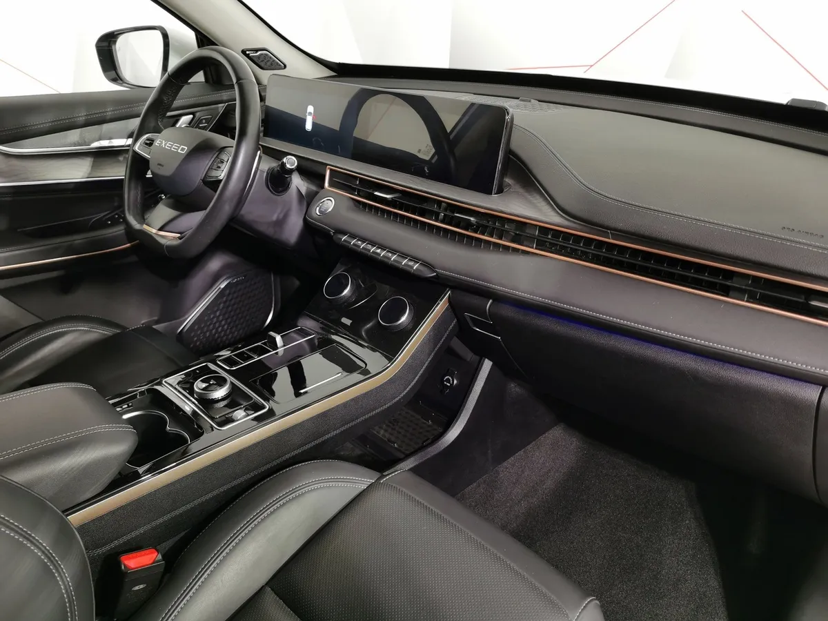 EXEED LX 1.6T DCT 4WD (150 л.с) Premium Plus Белый в АВИЛОН. Слайд №12