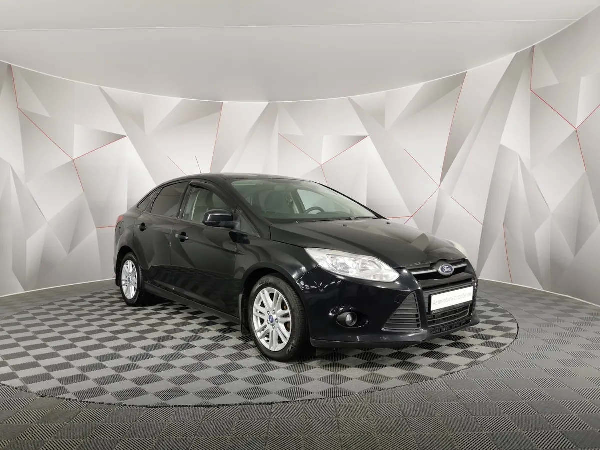 Ford Focus 1.6 PowerShift (125 л.с.) Titanium Черный в АВИЛОН. Слайд №3