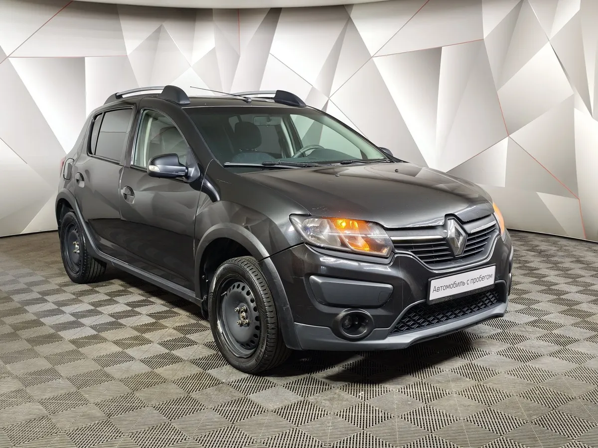 Renault Sandero 1.6 MT (82 л.с.) Stepway Life Черный в АВИЛОН. Слайд №3