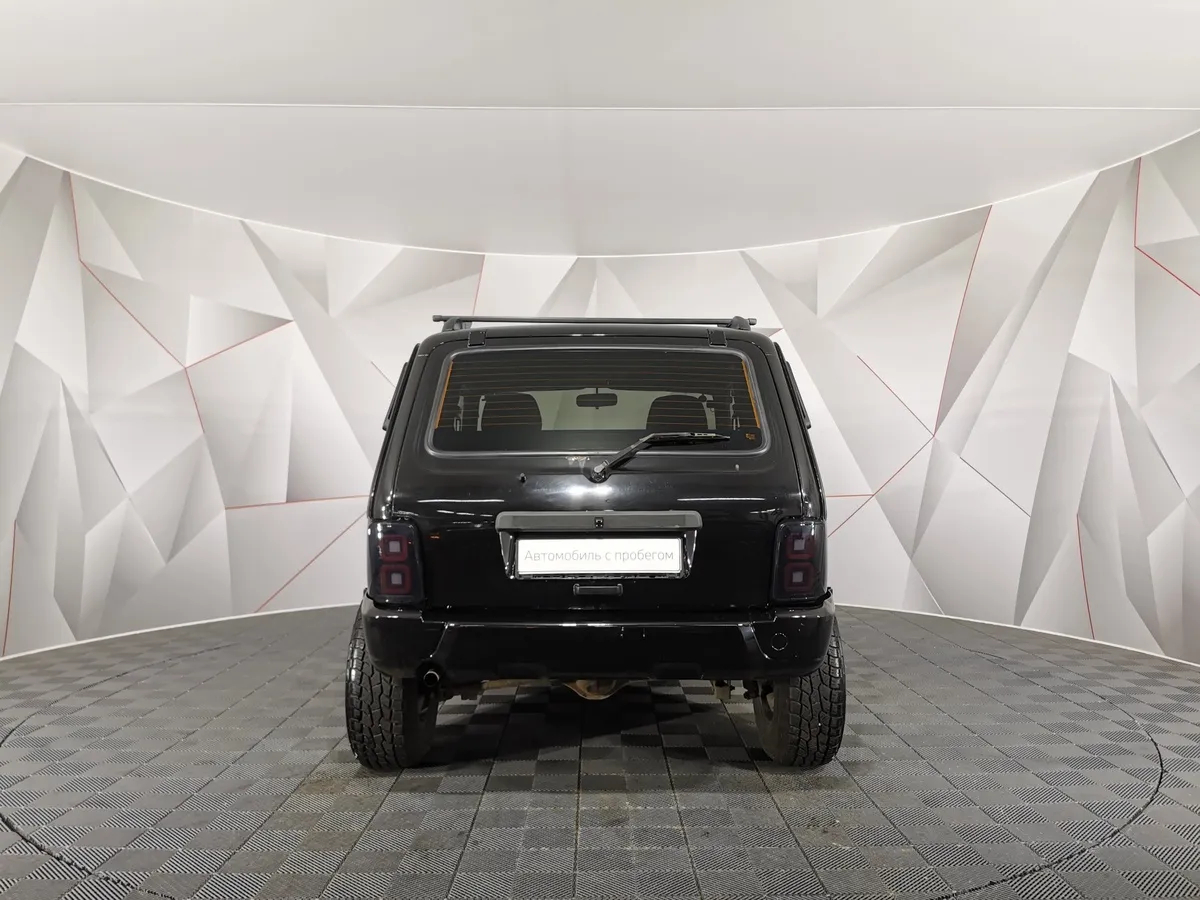 ВАЗ (Lada) 4x4 1.7 MT 8 кл. (Евро-4) (83 л.с.) Черный в АВИЛОН. Слайд №8