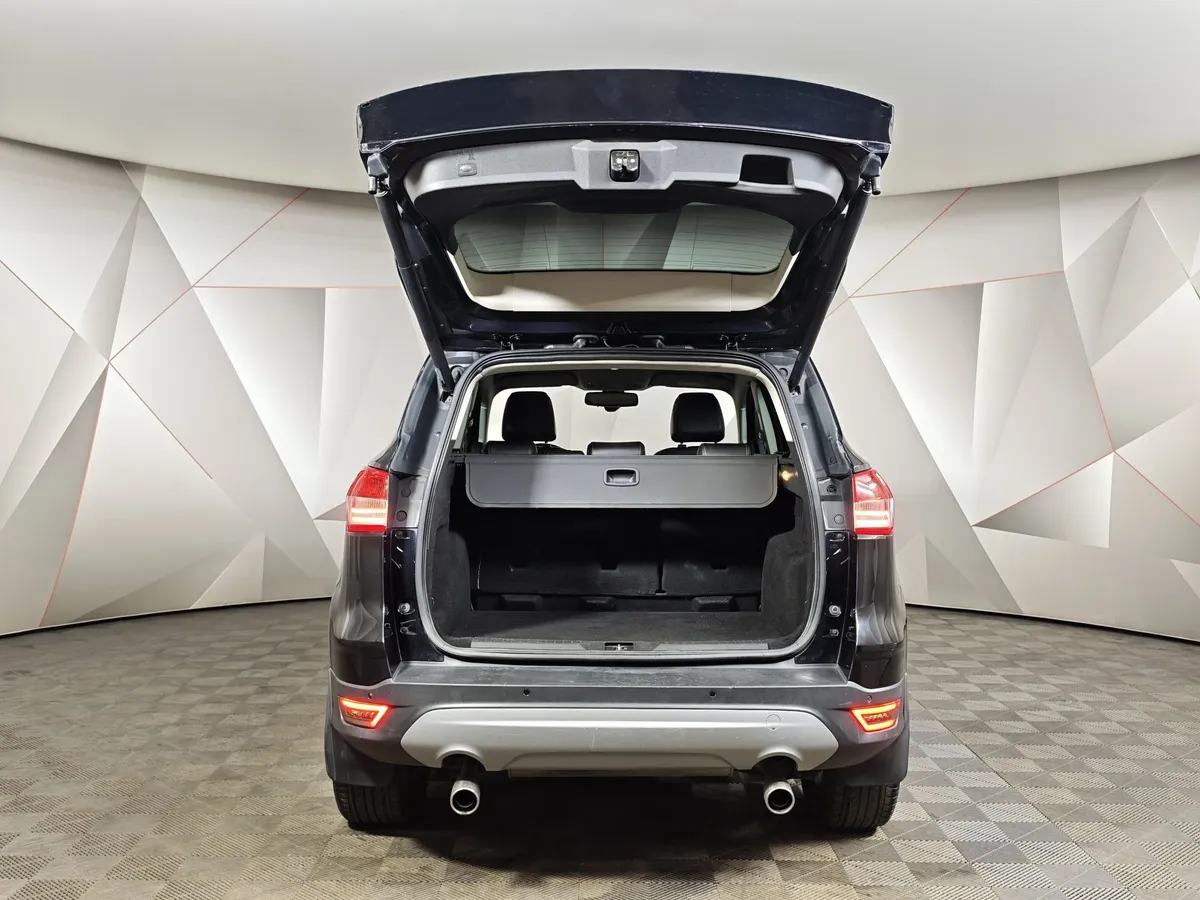 Ford Kuga 1.6 EcoBoost AT AWD (150 л.с.) Titanium Черный в АВИЛОН. Слайд №11