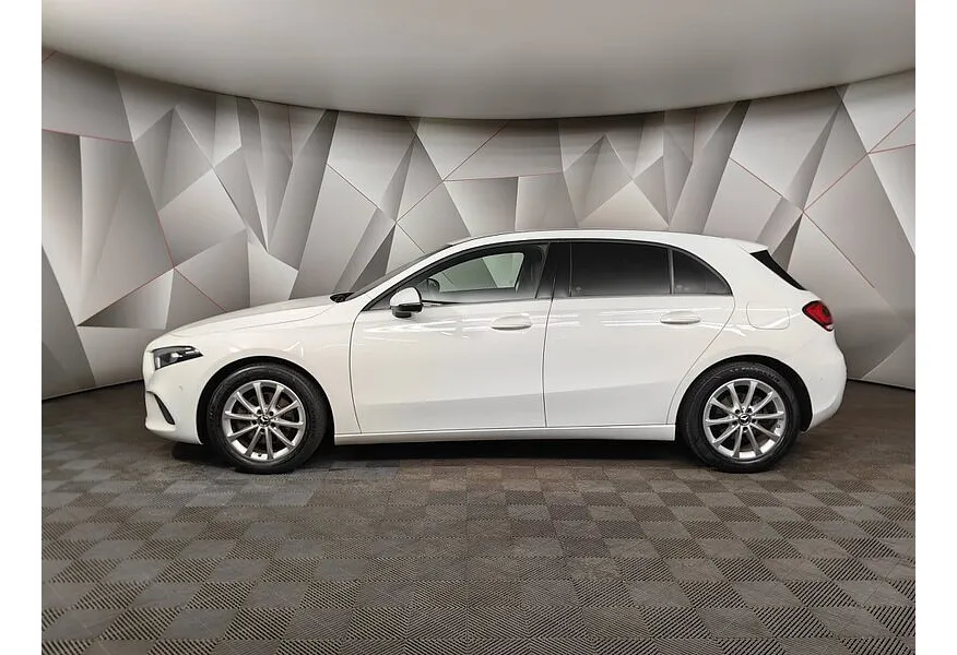 Mercedes-Benz A-Класс A 200 7G-DCT (150 л.с.) Style Белый в АВИЛОН. Слайд №5