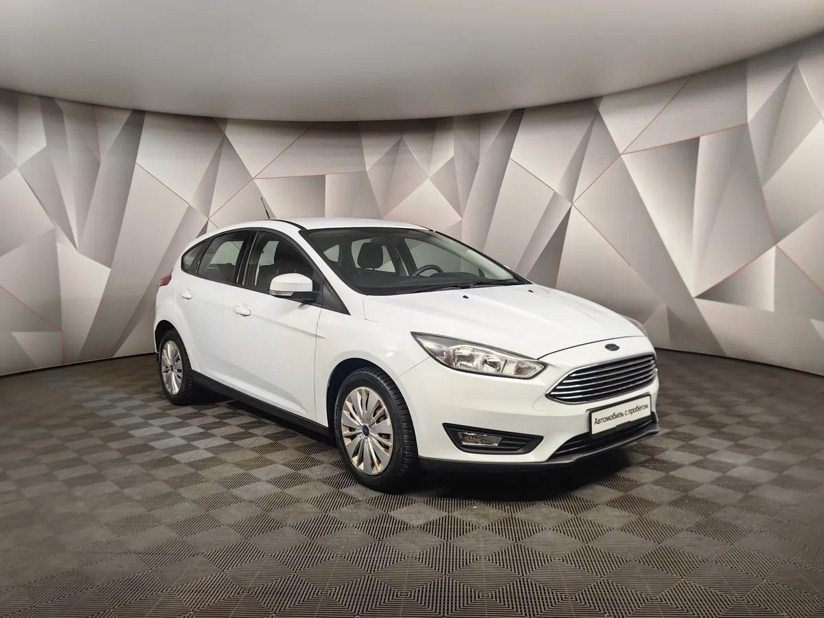 Ford Focus 1.6 Ti-VCT PowerShift (105 л.с.) Trend Белый в АВИЛОН. Слайд №3