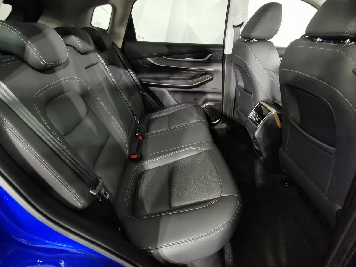 EXEED LX 1.6T DCT 4WD (150 л.с) Premium Plus Синий в АВИЛОН. Слайд №15