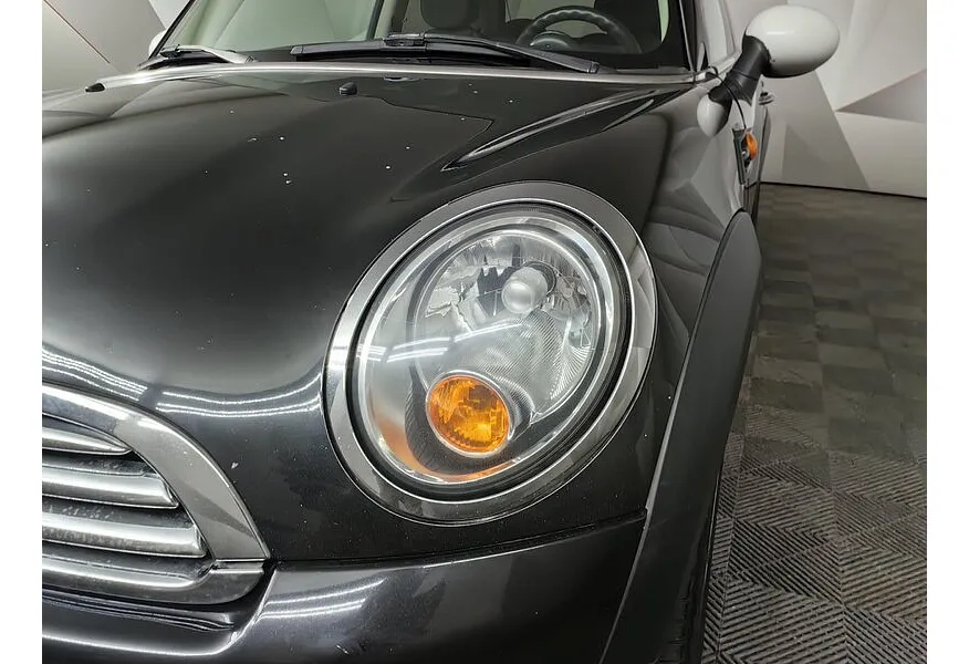 MINI Cooper 1.6 AT (122 л.с.) Черный в АВИЛОН. Слайд №8 MINI Cooper 1.6 AT (122 л.с.) Черный в АВИЛОН. Слайд №8