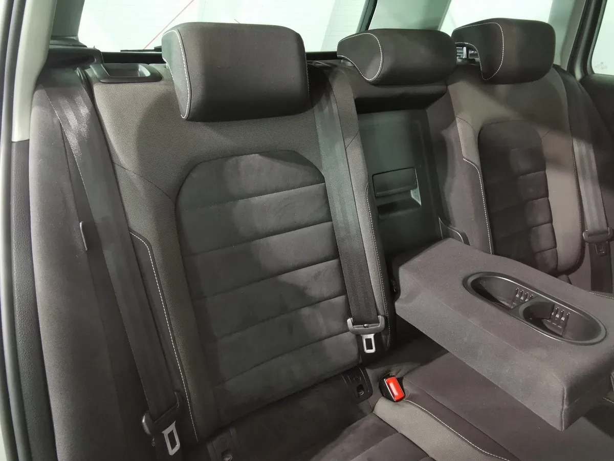 Volkswagen Golf 1.4 TSI BlueMotion DSG (140 л.с.) Highline Серый в АВИЛОН. Слайд №16
