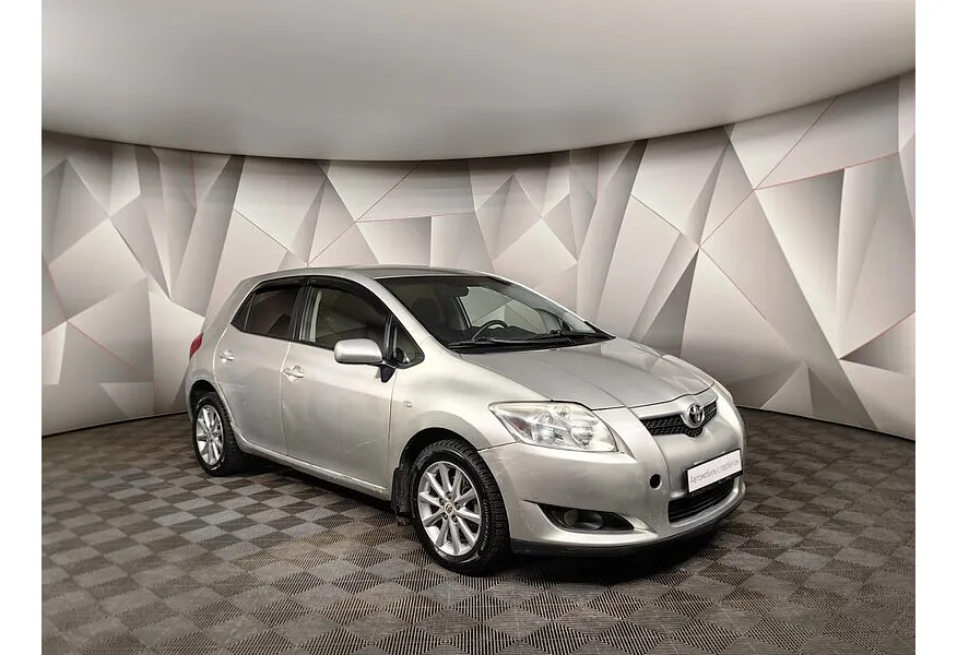 Toyota Auris 1.6 MMT (124 л.с.) Серебристый в АВИЛОН. Слайд №3 Toyota Auris 1.6 MMT (124 л.с.) Серебристый в АВИЛОН. Слайд №3