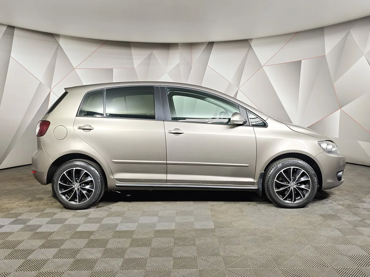 Volkswagen Golf 1.4 TSI DSG (122 л.с.) Trendline Коричневый в АВИЛОН. Слайд №6