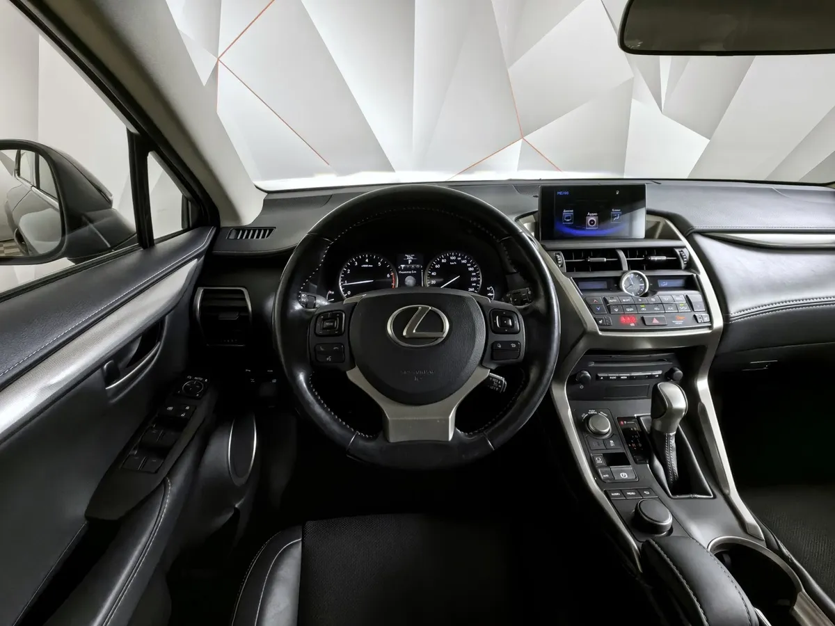 Lexus NX 200t АТ AWD (238 л.с.) Черный в АВИЛОН. Слайд №20