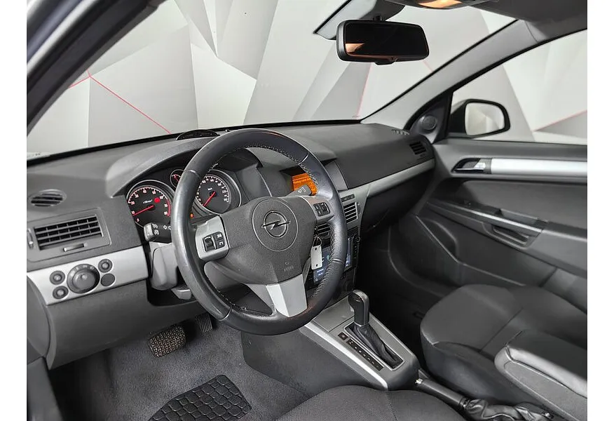 Opel Astra 1.8 AT (140 л.с.) base Серебристый в АВИЛОН. Слайд №17