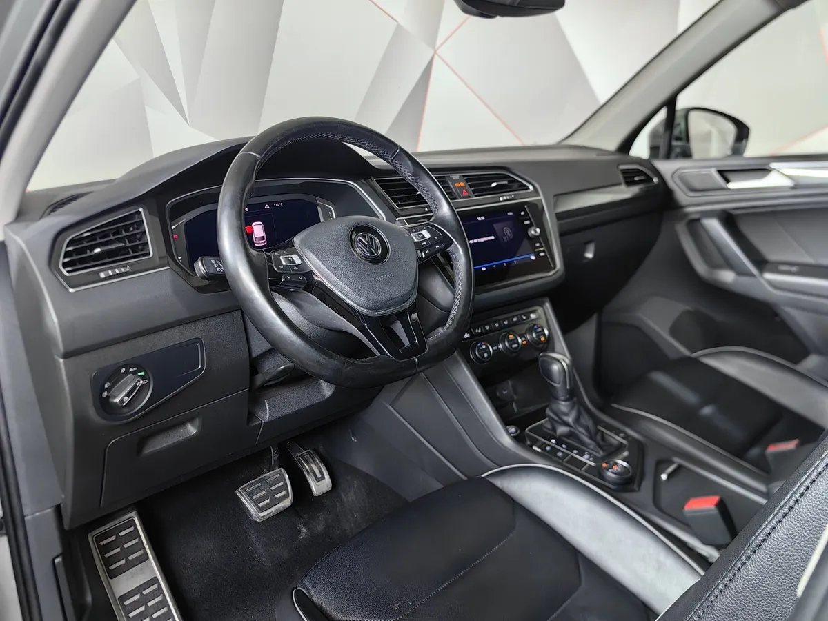 Volkswagen Tiguan 2.0 TSI 4Motion DSG (180 л.с.) Sportline Серый в АВИЛОН. Слайд №16