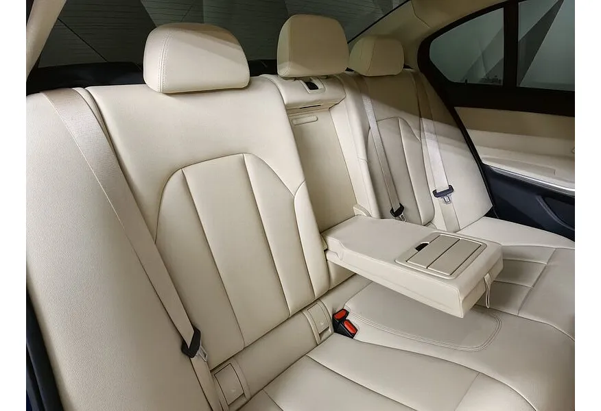 АВИЛОН - BMW 3 серия 318i Steptronic (156 л.с.) Sport Line Edition 21 Синий - slide 9