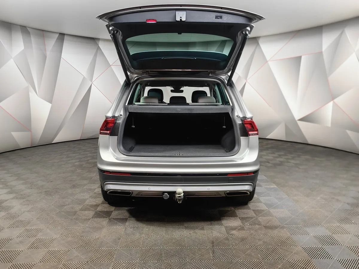 Volkswagen Tiguan 2.0 TDI 4Motion DSG (150 л.с.) OFFROAD Серый в АВИЛОН. Слайд №12