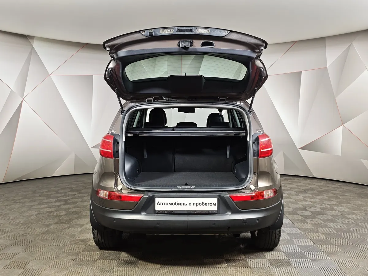 Kia Sportage 2.0 AT AWD (150 л.с.) Коричневый в АВИЛОН. Слайд №12