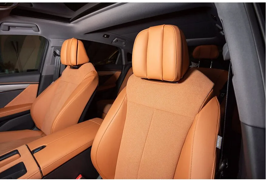 Voyah Passion 1.5 AT AWD (530 л.с.) Executive Черный в АВИЛОН. Слайд №10