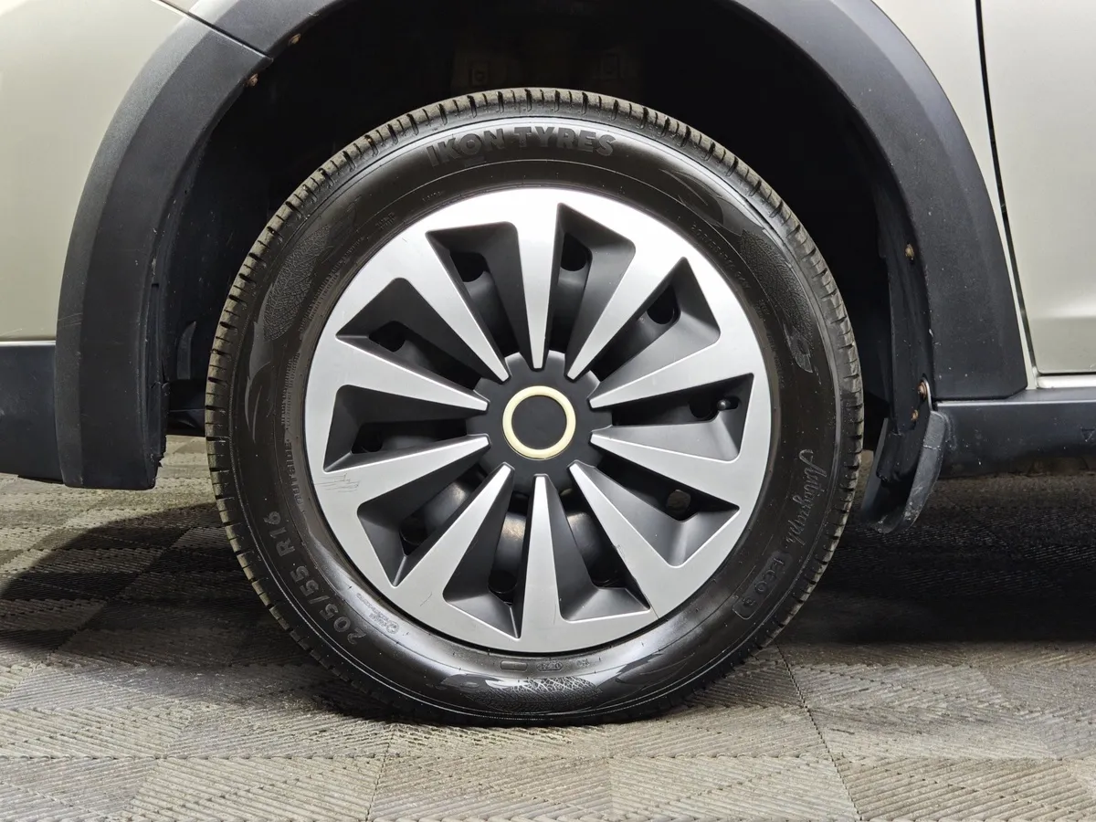 Renault Sandero 1.6 AT (103 л.с.) Stepway Бежевый в АВИЛОН. Слайд №9
