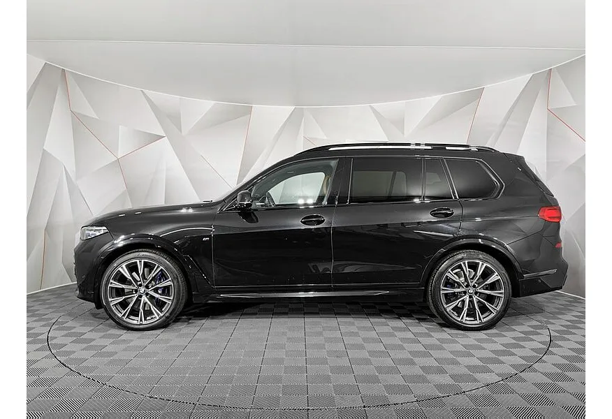 LIVE. Слайд №2