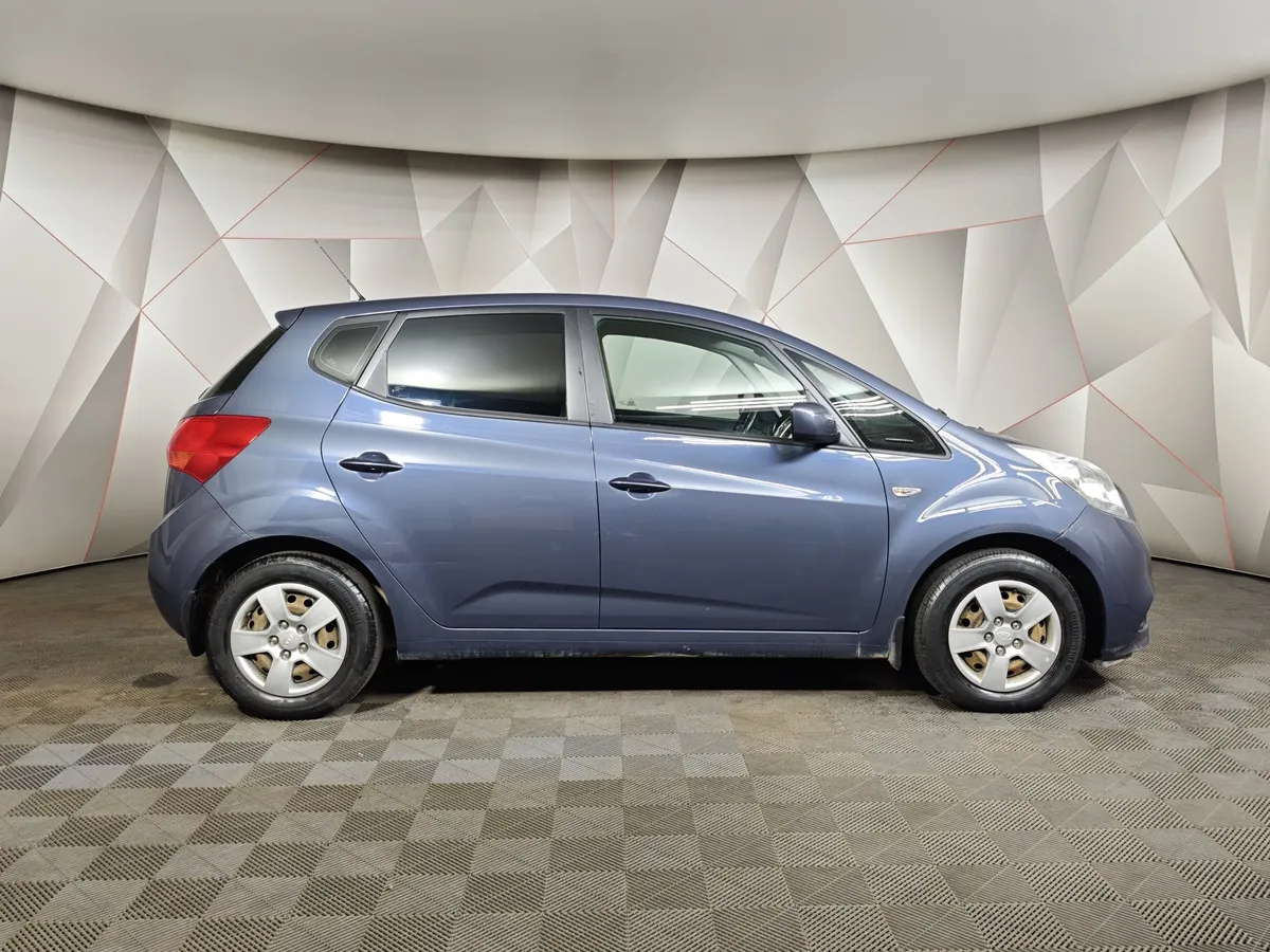 Kia Venga 1.4 MT (90 л.с.) Luxe Синий в АВИЛОН. Слайд №6