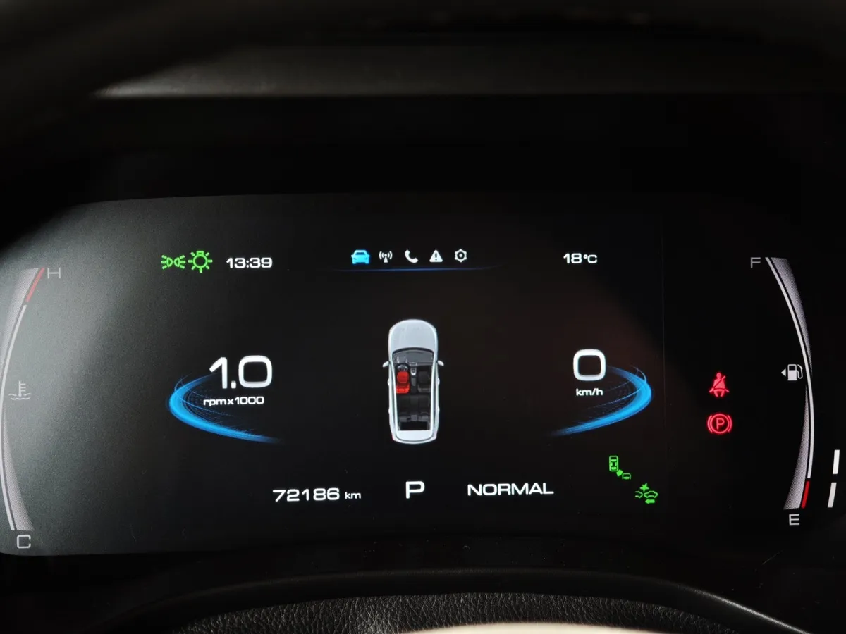 Haval Jolion 1.5 DCT 4WD (150 л.с.) Premium Черный в АВИЛОН. Слайд №18