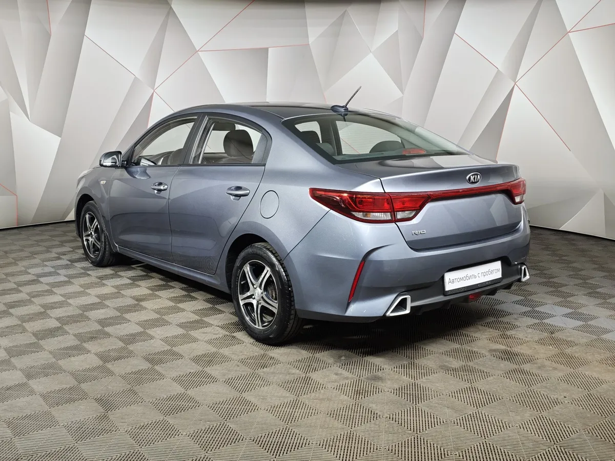 Kia Rio 1.6 AT (123 л.с.) Luxe Серый в АВИЛОН. Слайд №4