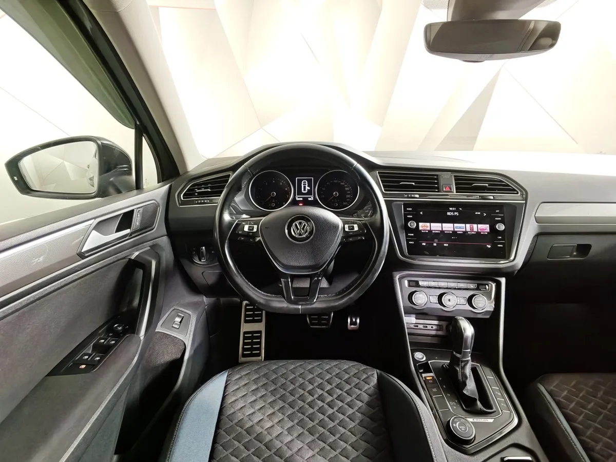 Volkswagen Tiguan 2.0 TSI 4Motion AT (180 л.с.) Respect Серебристый в АВИЛОН. Слайд №20