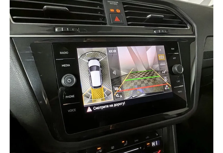 Volkswagen Tiguan 1.4 TSI 4Motion DSG (150 л.с.) Comfortline Черный в АВИЛОН. Слайд №21