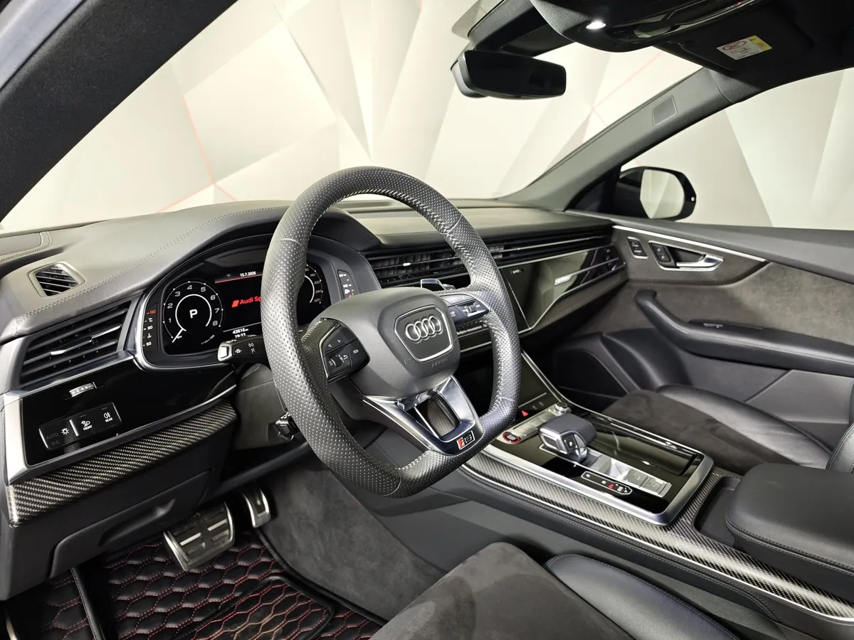 Audi RS Q8 4.0 TFSI tiptronic quattro (600 л.с.) Серебристый в АВИЛОН. Слайд №17