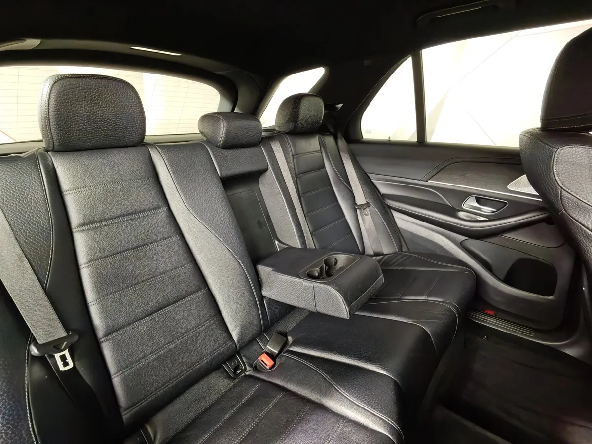 Mercedes-Benz GLE 300 d 4MATIC 9G-TRONIC (245 л.с.) Sport (Локальная сборка) Синий в АВИЛОН. Слайд №17