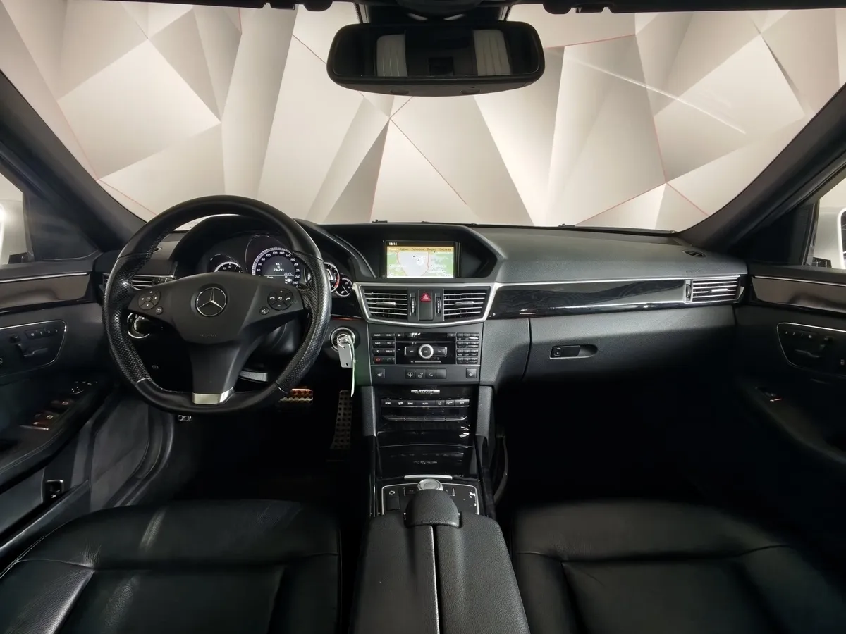 Mercedes-Benz E-Класс E 350 4MATIC 7G-Tronic Plus (272 л.с.) Белый в АВИЛОН. Слайд №13