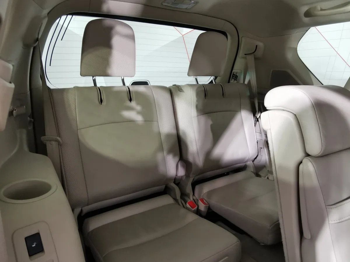 Toyota Land Cruiser Prado 4.0 AT 4WD (282 л.с.) Белый в АВИЛОН. Слайд №20