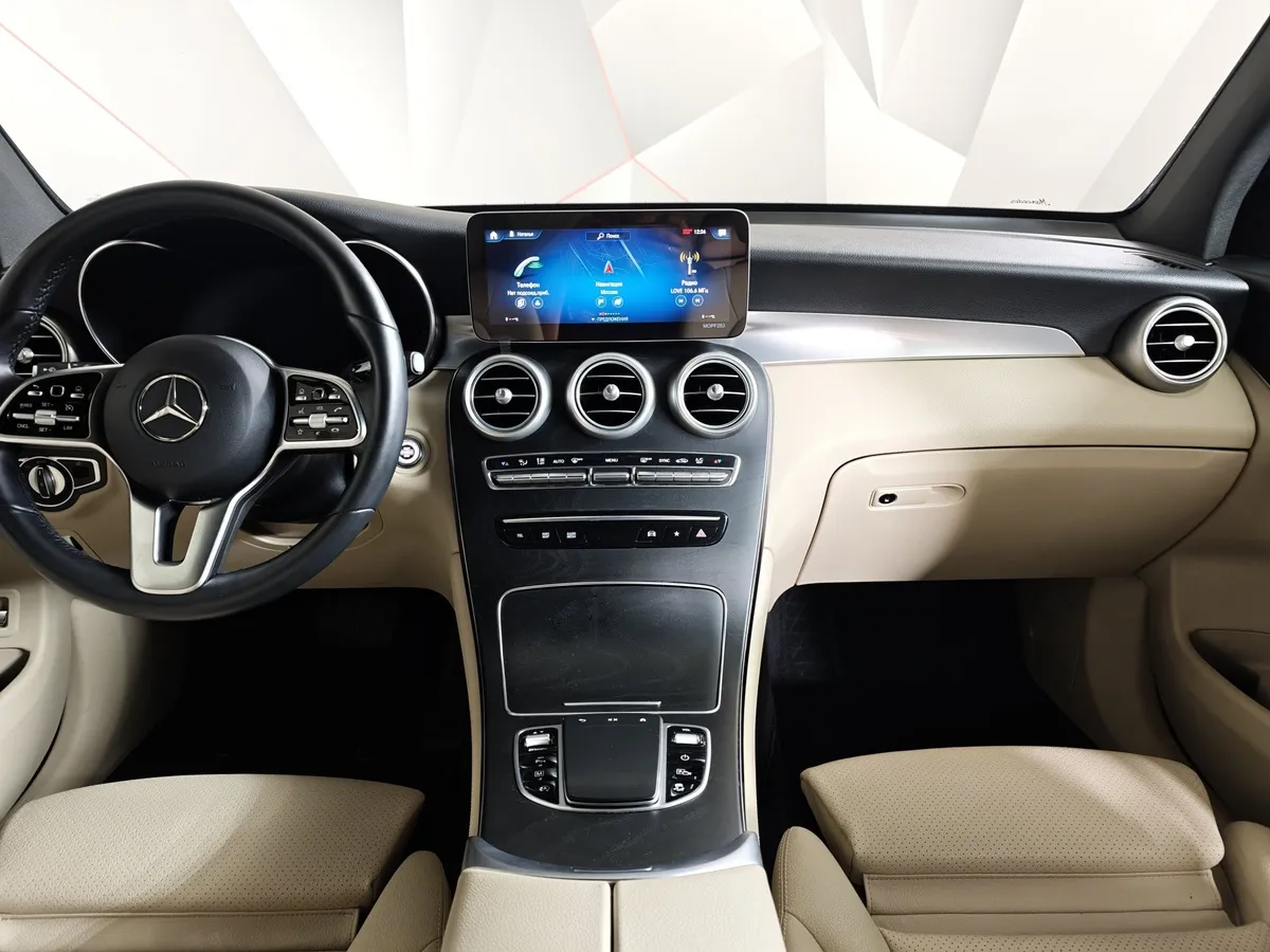 Mercedes-Benz GLC Купе 300 9G-TRONIC 4MATIC (249 л.с.) Sport Серебристый в АВИЛОН. Слайд №14