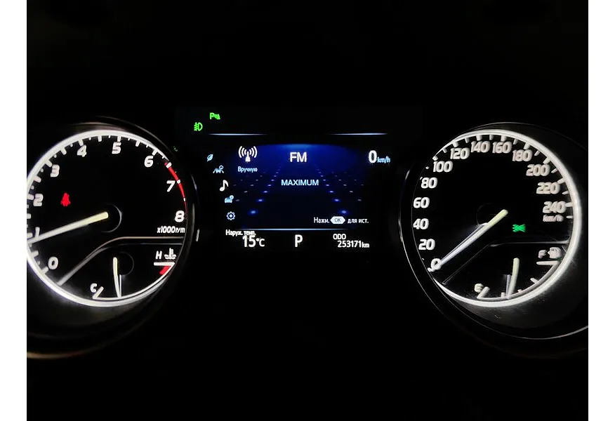 Toyota Camry 2.5 AT (181 л.с.) Черный в АВИЛОН. Слайд №19