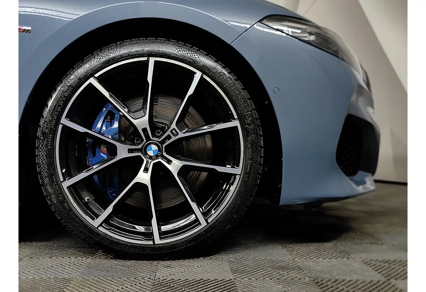 BMW 8 серия 840i xDrive (340 л.с.) M Sport Pro Синий в АВИЛОН. Слайд №7