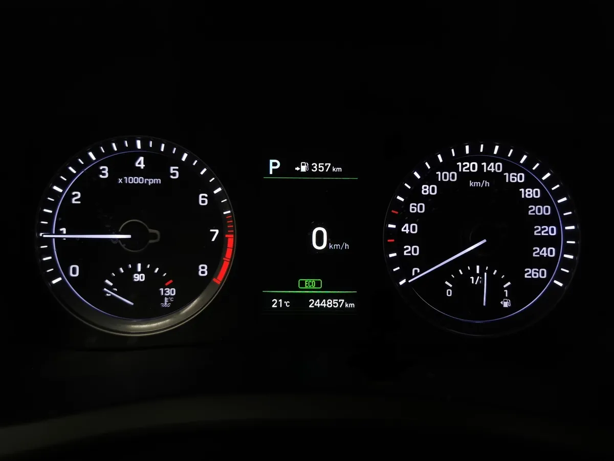 Hyundai Sonata 2.0 AT (150 л.с.) Primary Черный в АВИЛОН. Слайд №17