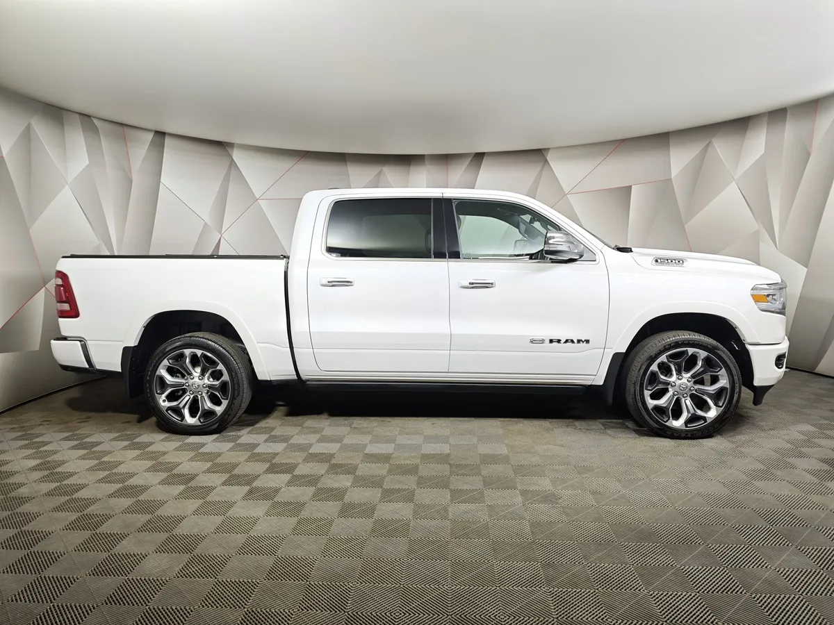 Dodge Ram 5.7 AT 4WD (396 л.с.) Белый в АВИЛОН. Слайд №6