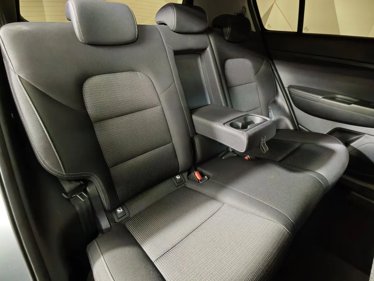 Kia Sportage 2.0 MPI AT 4WD (150 л.с.) Luxe Серебристый в АВИЛОН. Слайд №17
