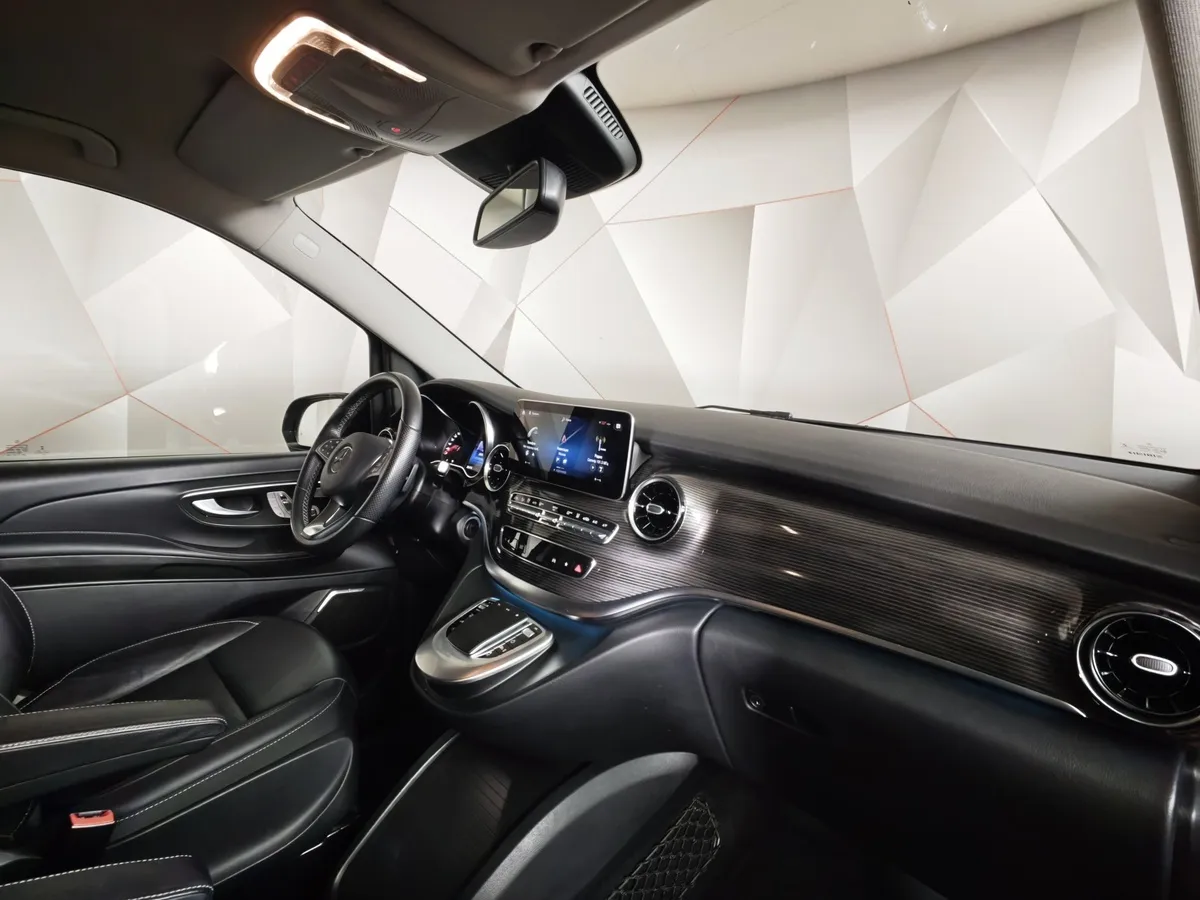 Mercedes-Benz V-Класс V 250 d 9G-Tronic L2 4MATIC (190 л.с.) AMG Line Синий в АВИЛОН. Слайд №13
