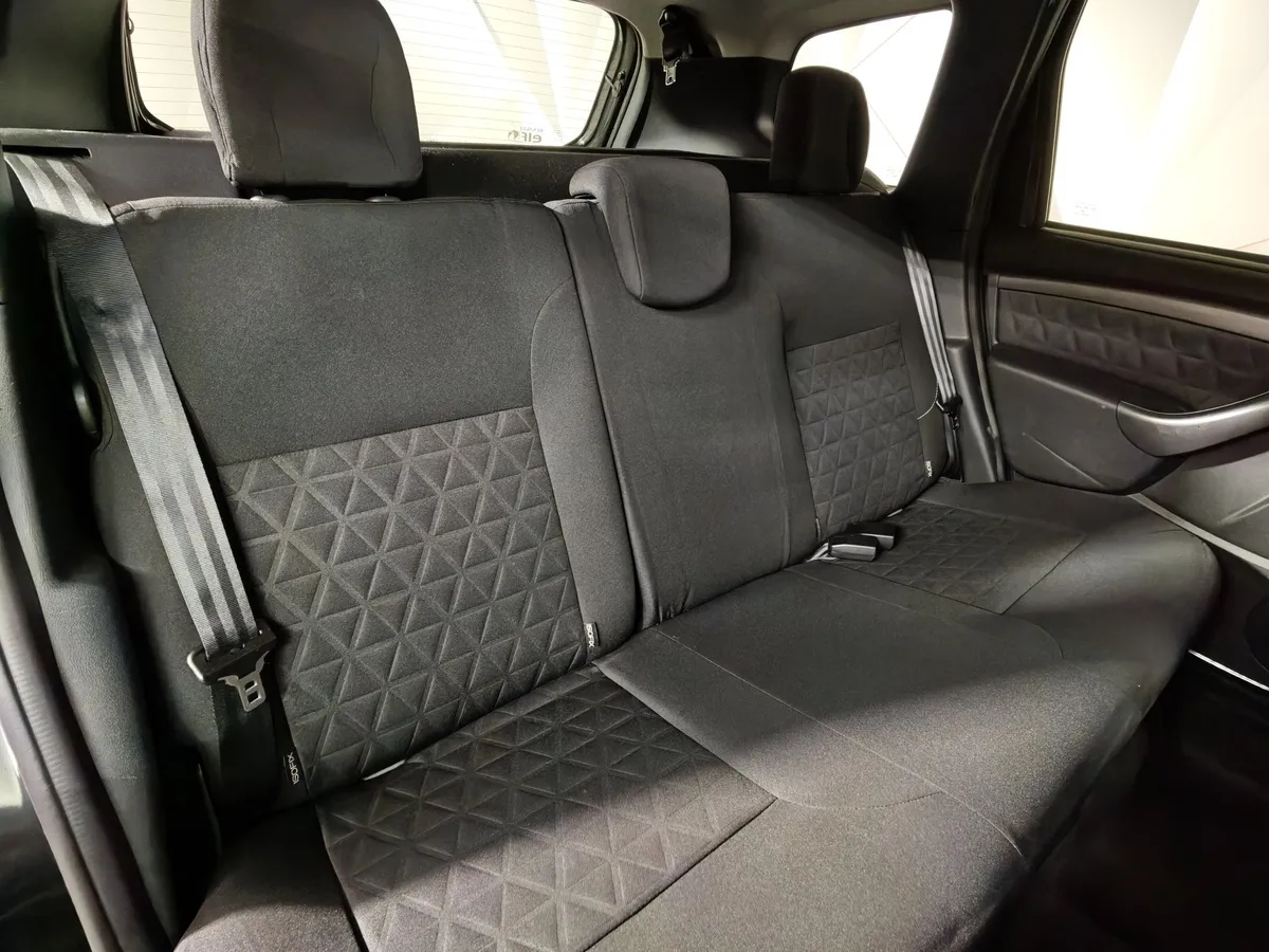 Renault Duster 2.0 AT (135 л.с.) Черный в АВИЛОН. Слайд №17