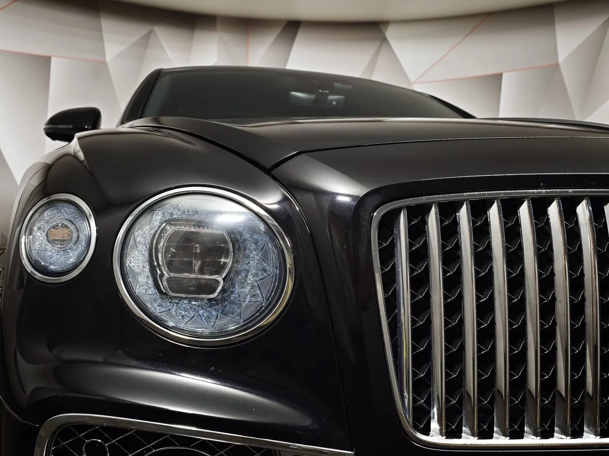 Bentley Flying Spur 6.0 W12 AWD AT (635 л.с.) Черный в АВИЛОН. Слайд №10
