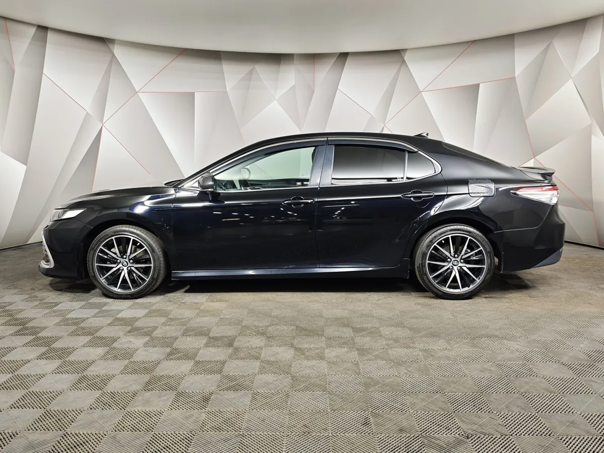 Toyota Camry 2.5 AT (181 л.с.) Черный в АВИЛОН. Слайд №5