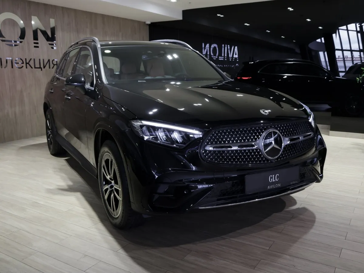 Mercedes-Benz GLC 260 L 9G-TRONIC 4MATIC (197 л.с.) Черный в АВИЛОН. Слайд №2