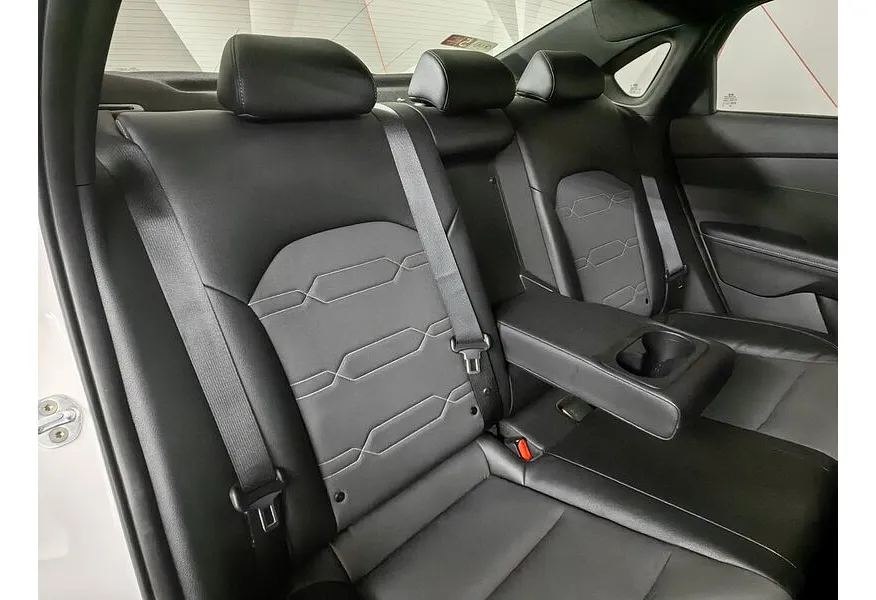 АВИЛОН - Kia Cerato 2.0 MPI AT (150 л.с.) GT Line Белый - slide 10