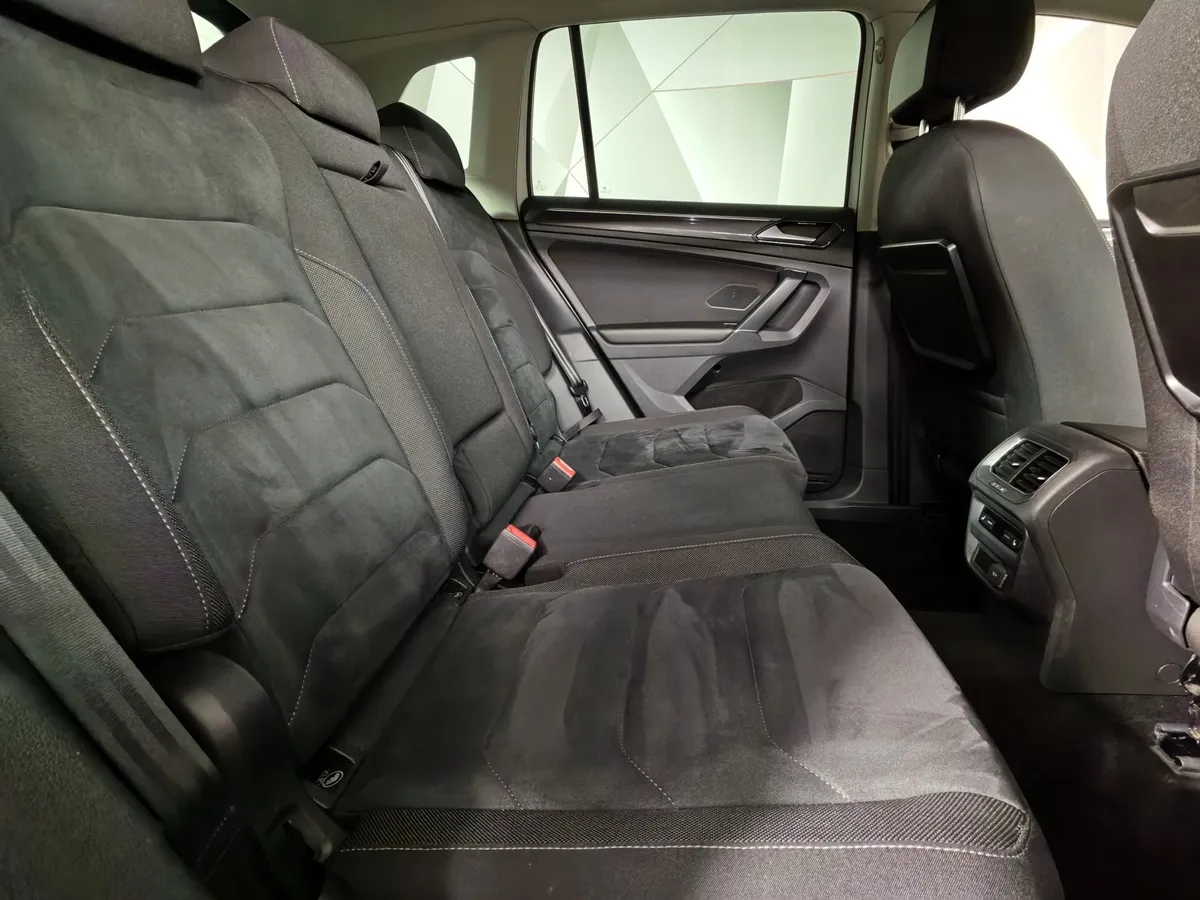 Volkswagen Tiguan 2.0 TSI 4Motion AT (180 л.с.) Status Белый в АВИЛОН. Слайд №16