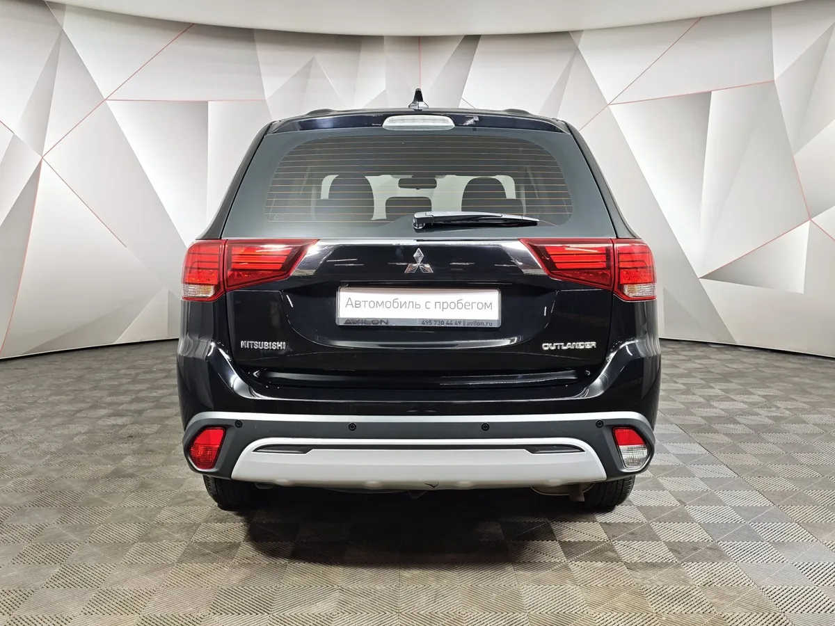 Mitsubishi Outlander 2.0 MIVEC CVT 2WD (146 л.с.) Intense Plus Черный в АВИЛОН. Слайд №8