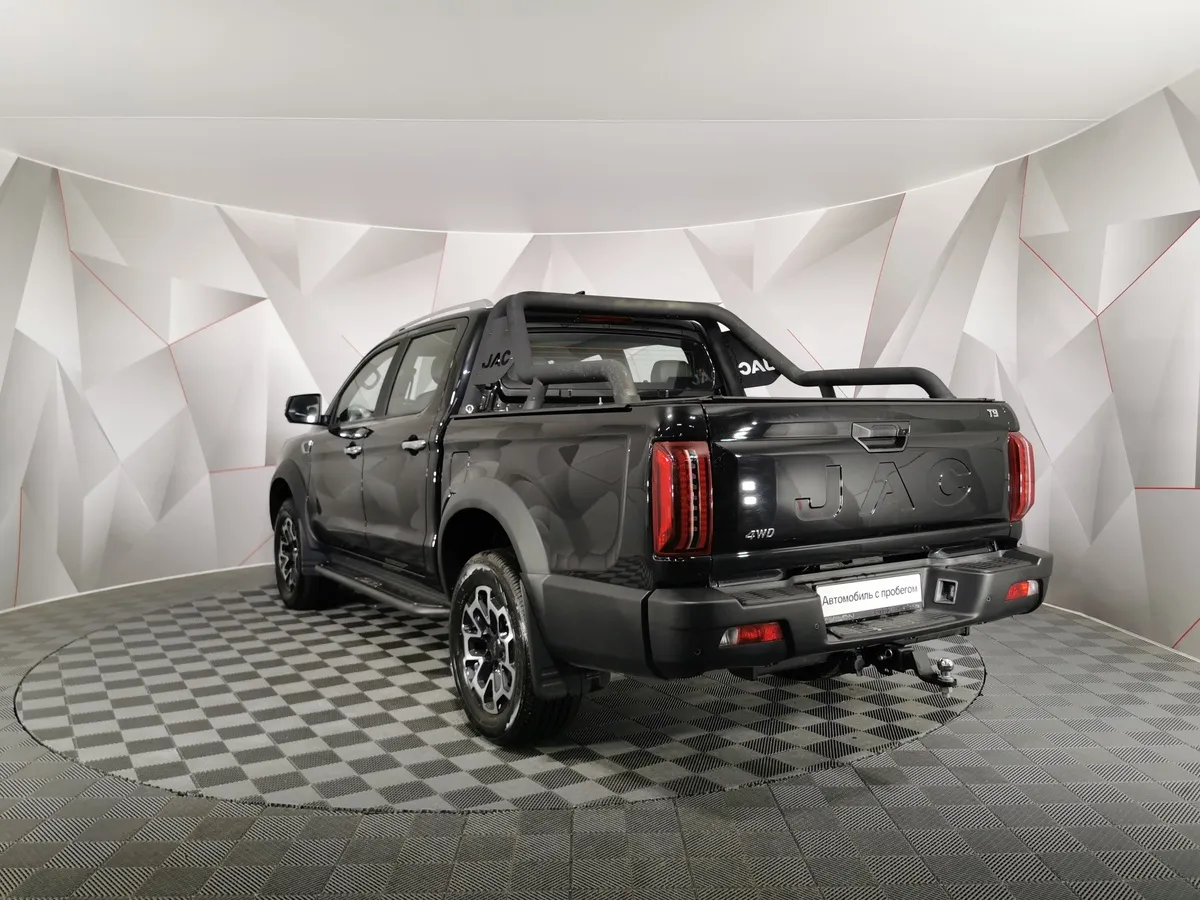 JAC T9 2.0 AT 4WD (224 л.с.) Эксплор Черный в АВИЛОН. Слайд №4
