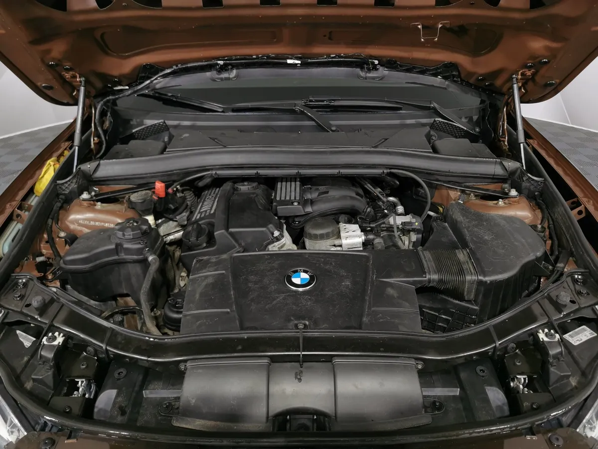 BMW X1 sDrive18i AT (150 л.с.) Коричневый в АВИЛОН. Слайд №10